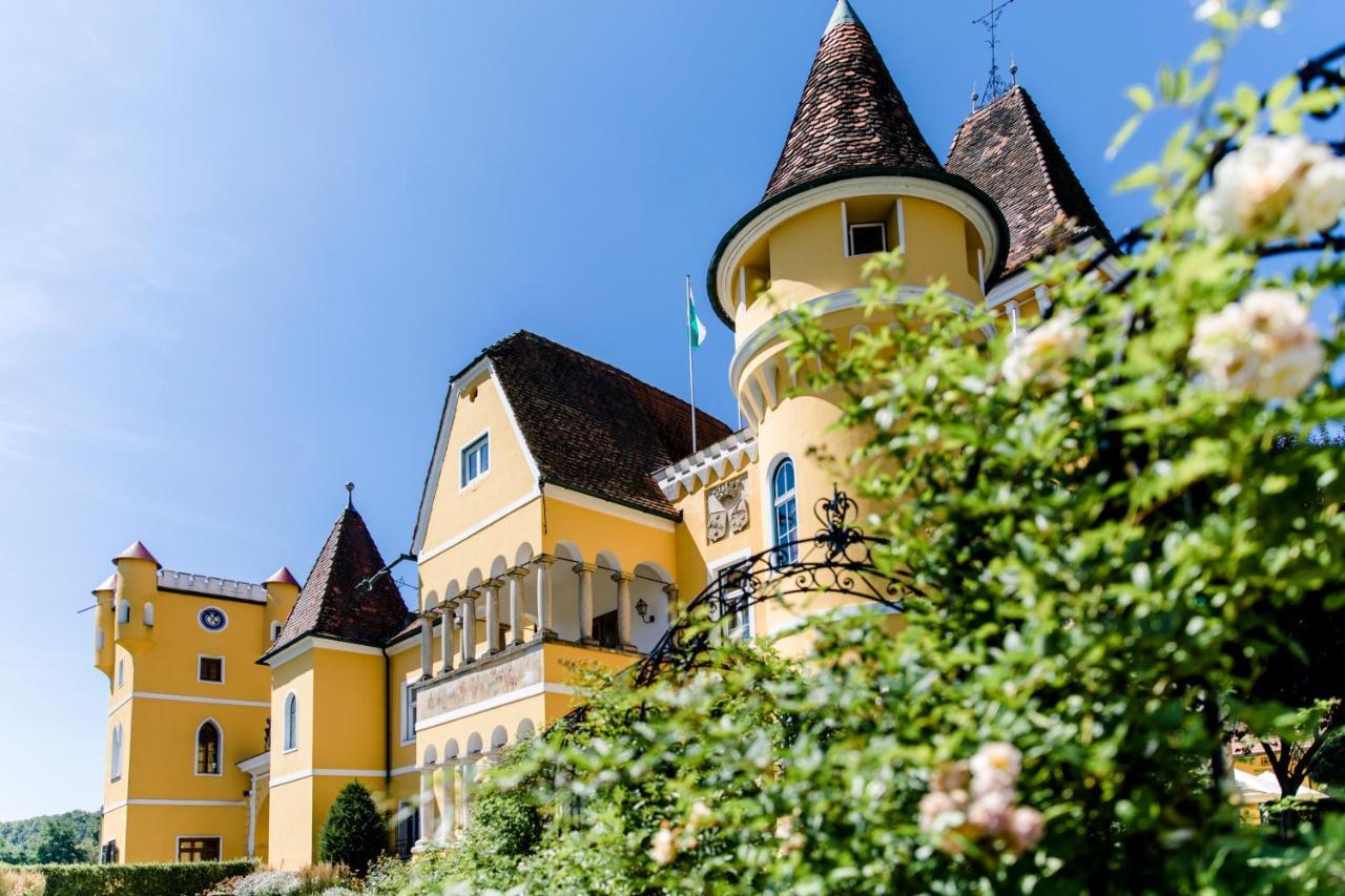 Georgi Schloss - Boutique Hotel Ehrenhausen Exterior photo
