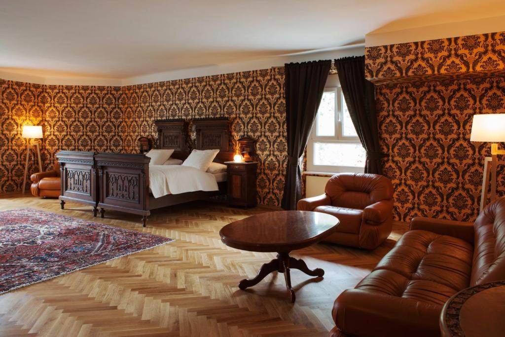 Georgi Schloss - Boutique Hotel Ehrenhausen Room photo